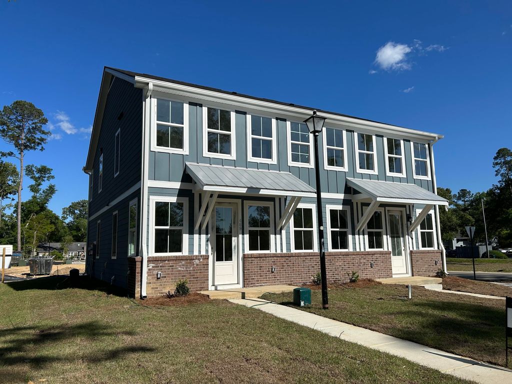 Photo of 489 Martins Creek Boulevard, Summerville, SC 29485 (MLS # 26010369)