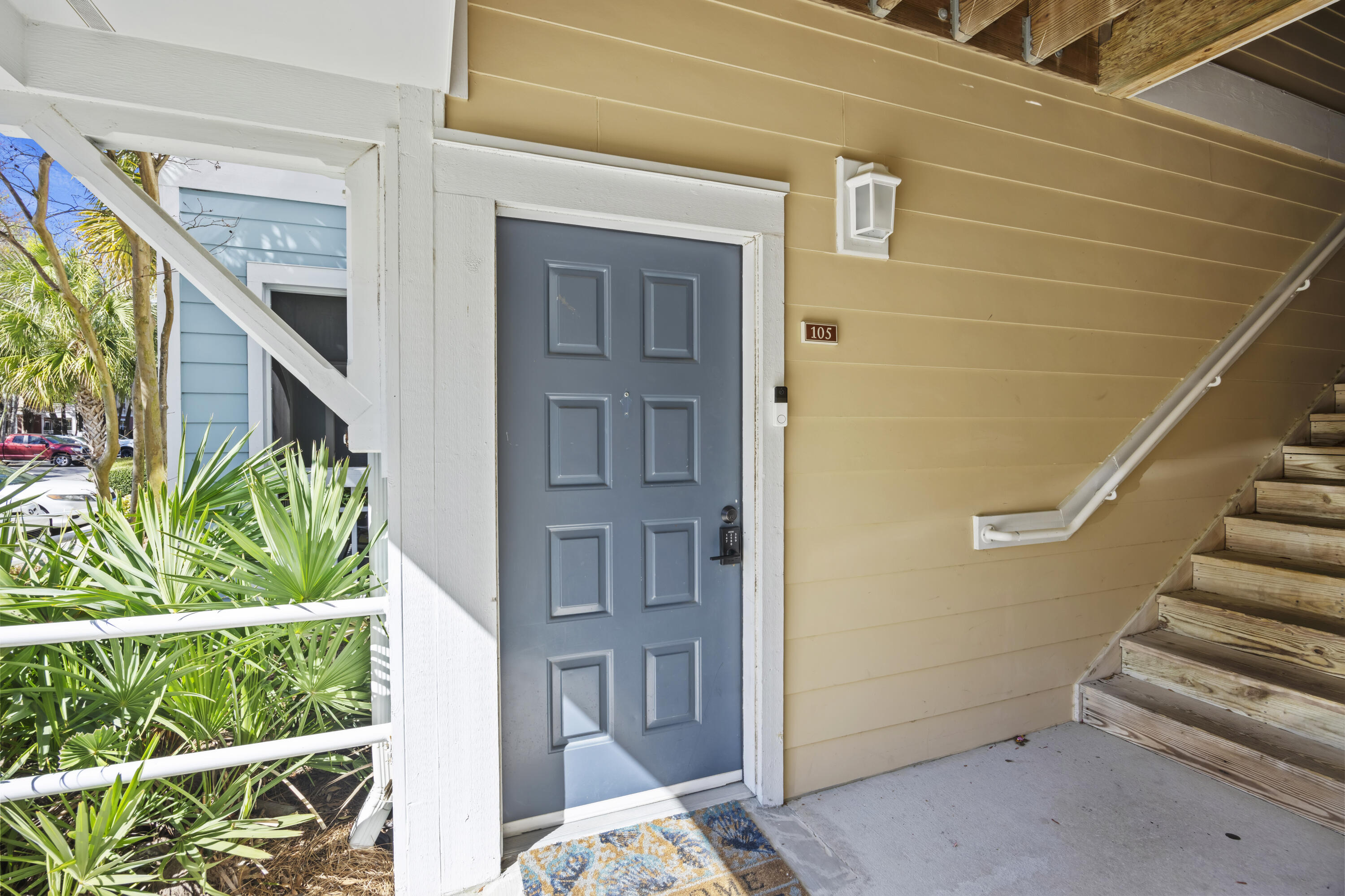 200 Bucksley Lane 105