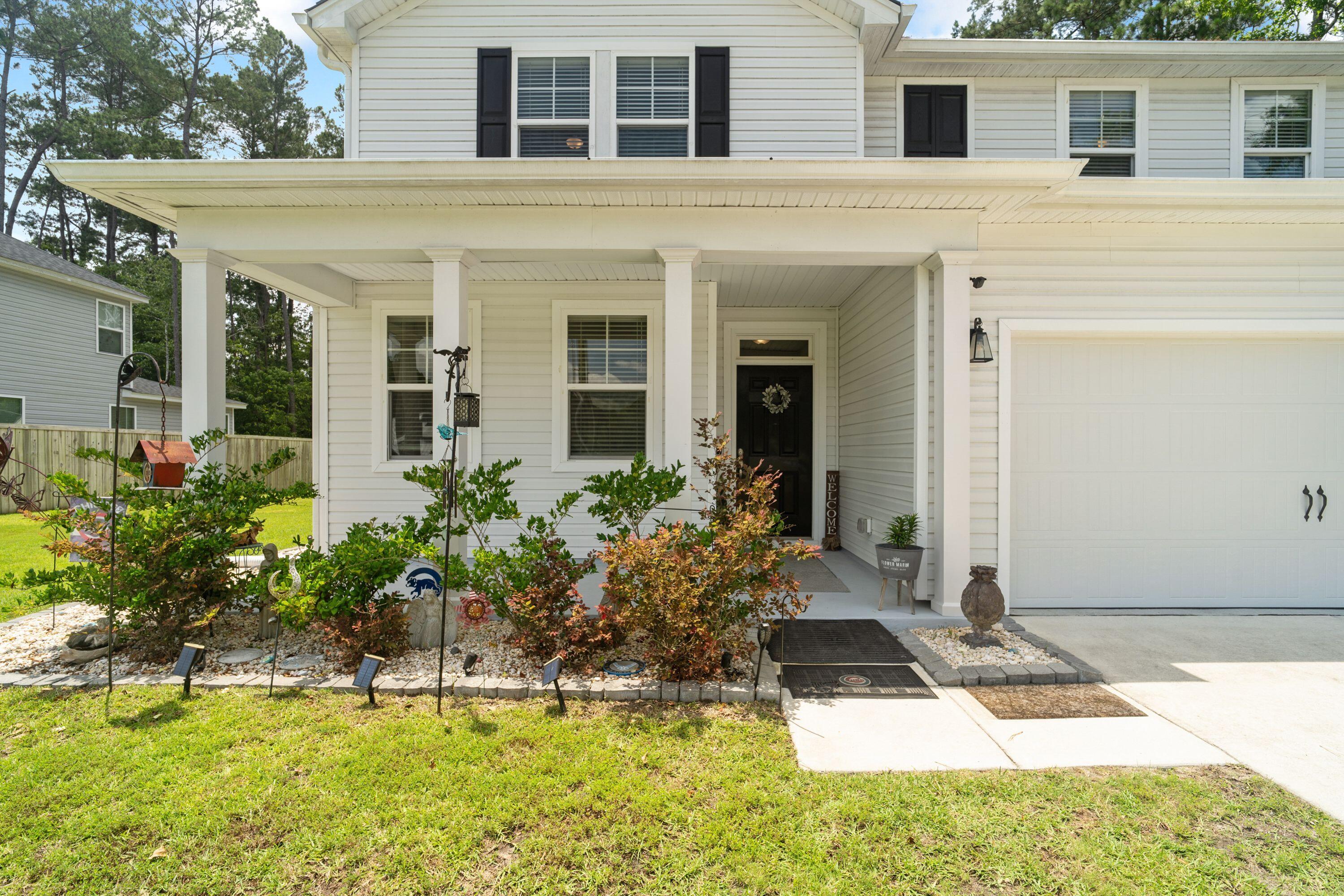 689 W Butternut Road