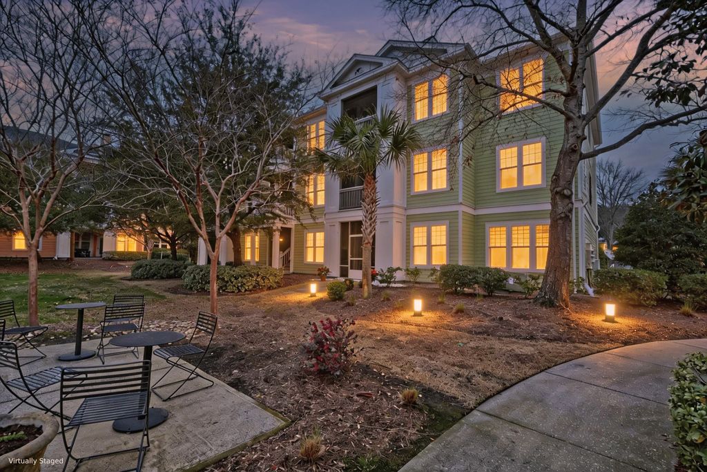 Photo of 1812 Chatelain Way, Mount Pleasant, SC 29464 (MLS # 26006140)