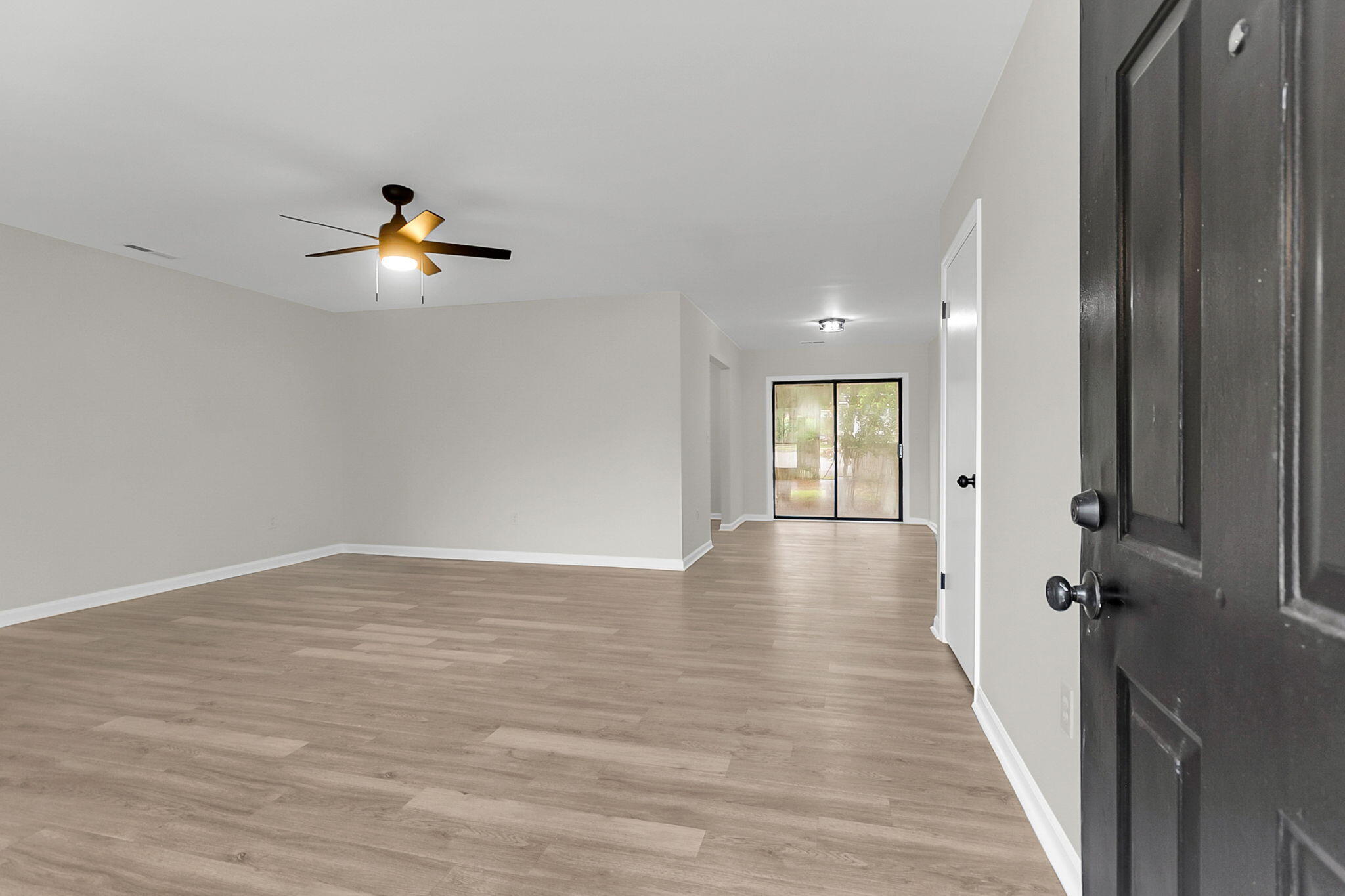 206 Tram Boulevard