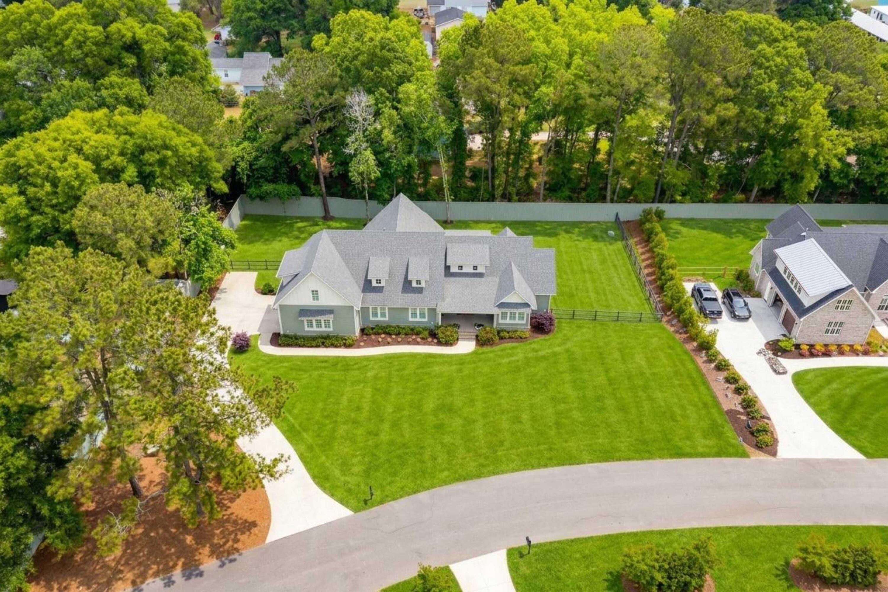 5010 Reese Lane