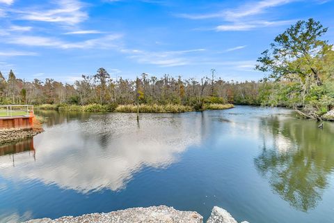 A home in Moncks Corner