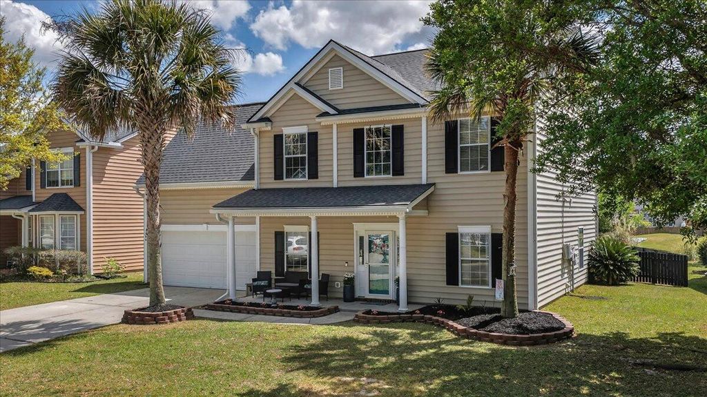 Photo of 106 Back Tee Circle, Summerville, SC 29485 (MLS # 26009967)