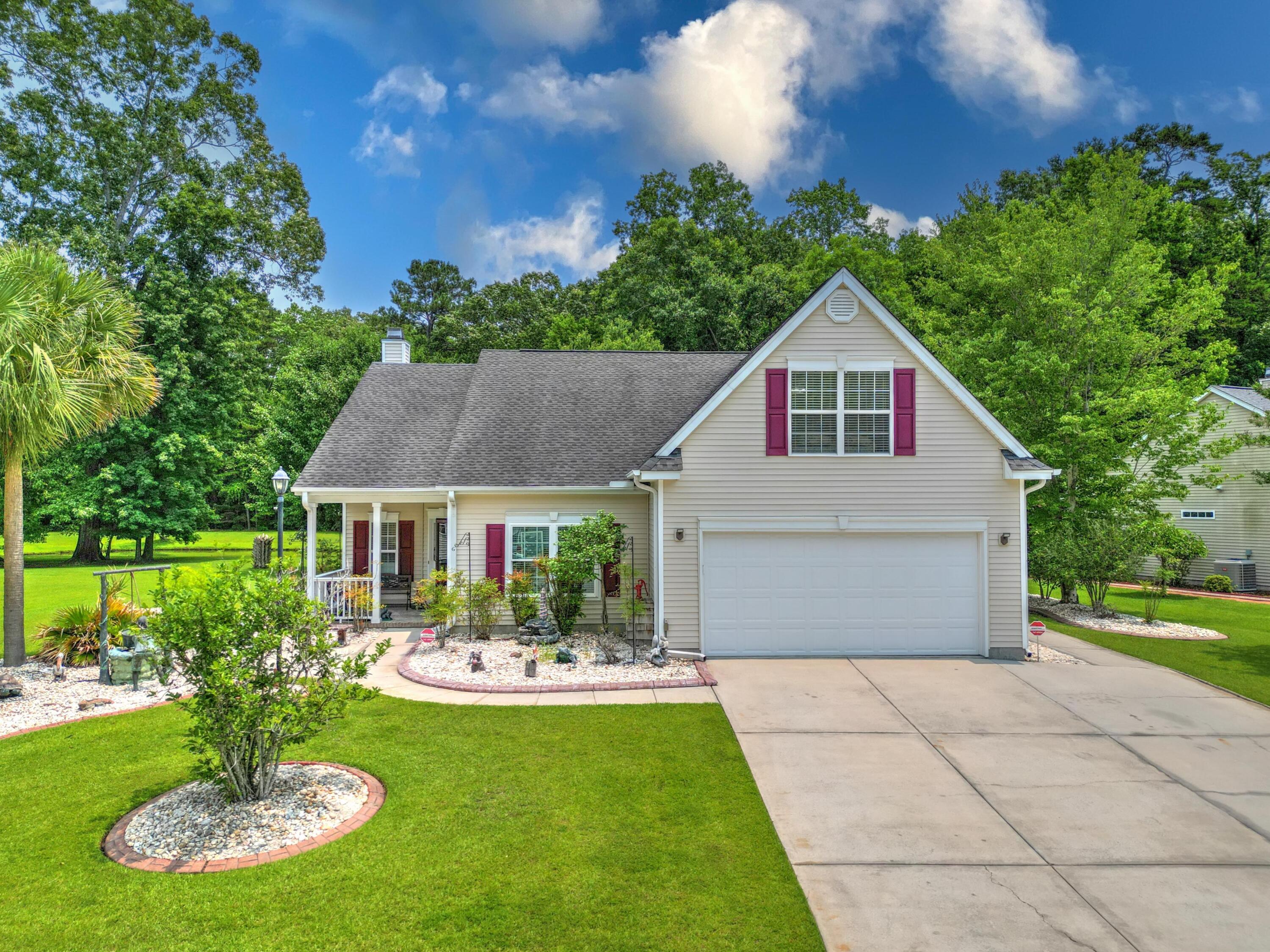 107 Oakbluff Road