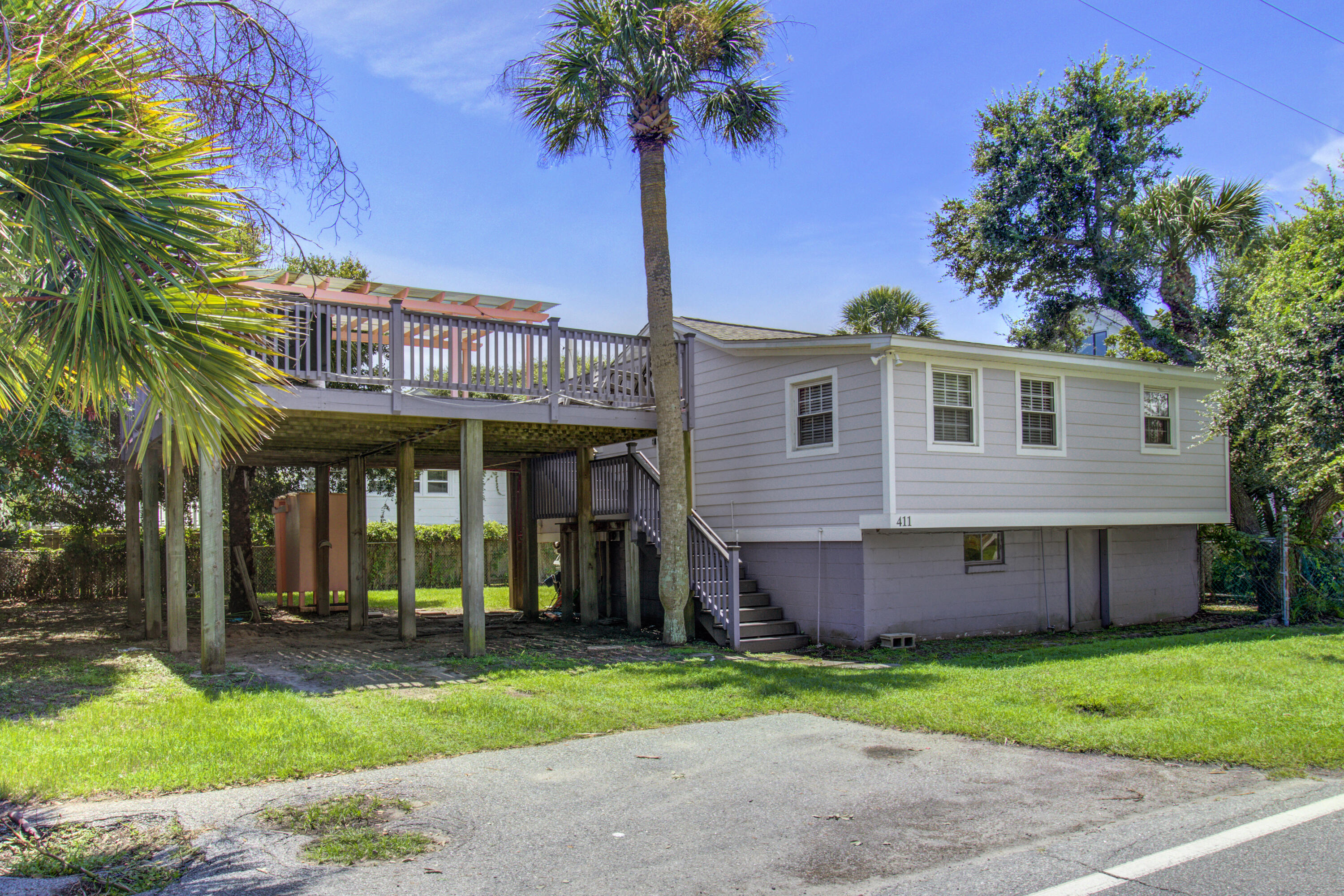 411 E Ashley Avenue