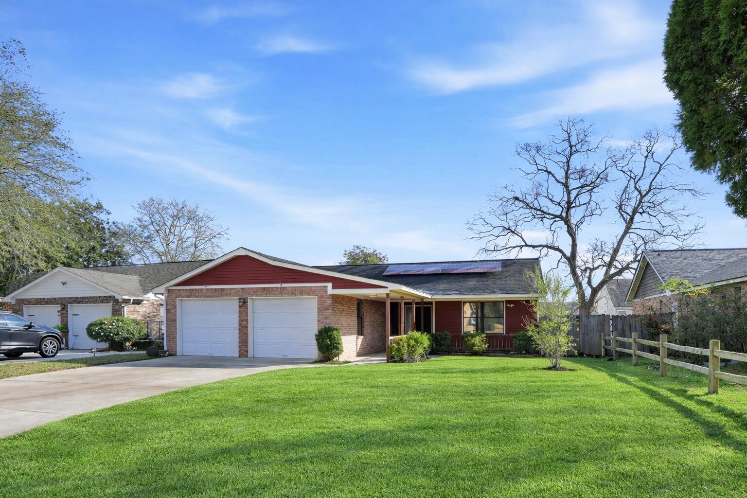 114 Evergreen Magnolia Avenue