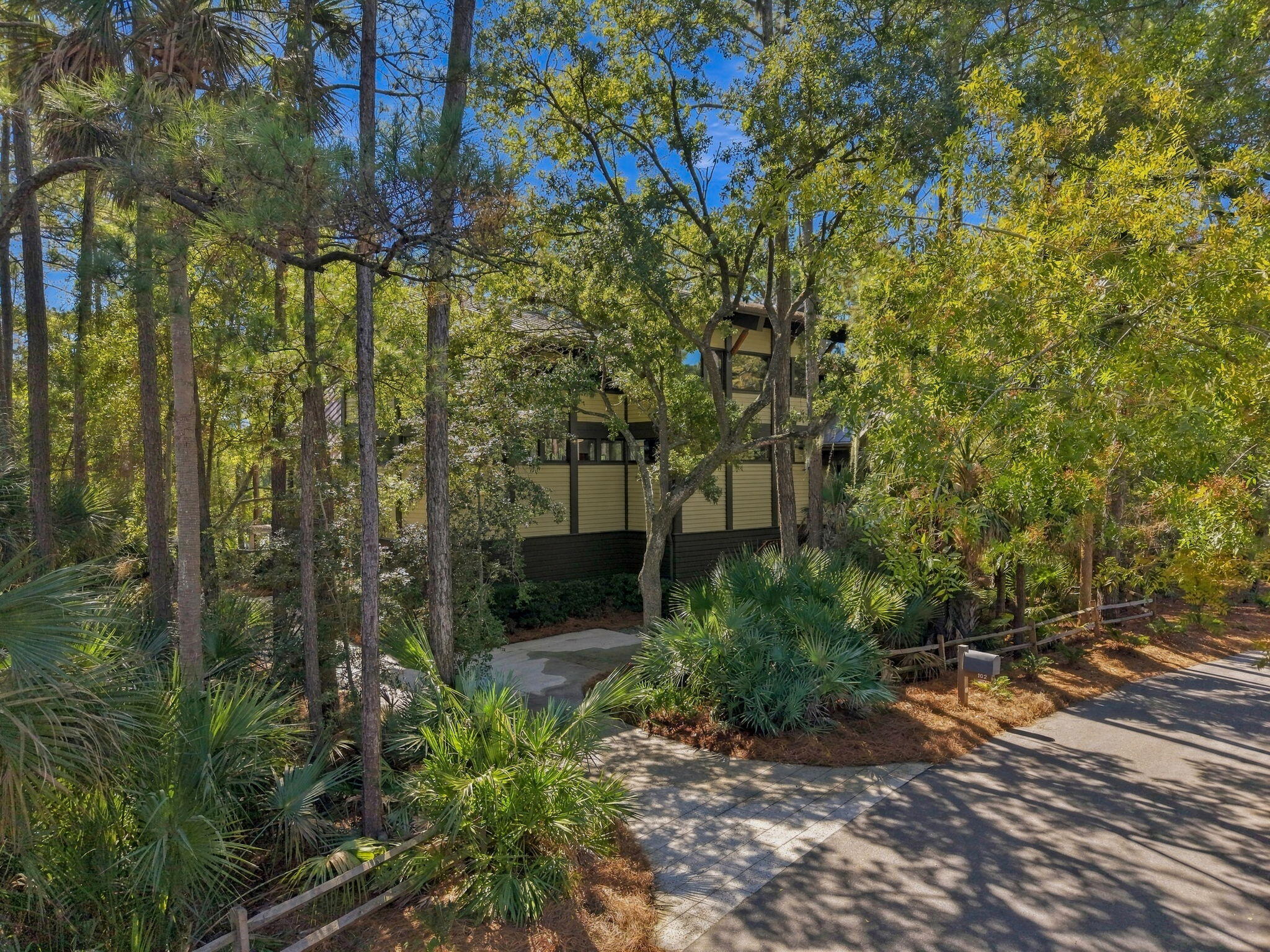 102 Blue Heron Pond Road