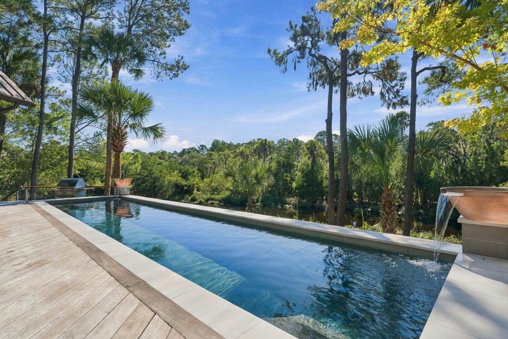 Photo of 102 Blue Heron Pond Road, Kiawah Island, SC 29455 (MLS # 26028814)