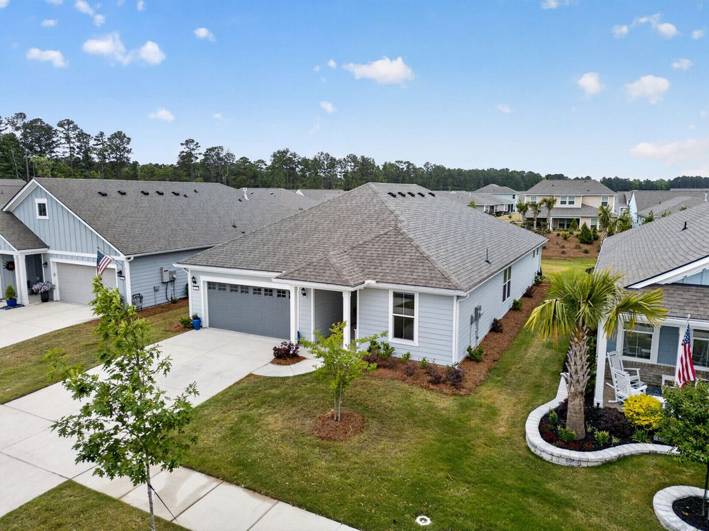 Photo of 334 Autumn Azalea Way, Summerville, SC 29486 (MLS # 26013118)