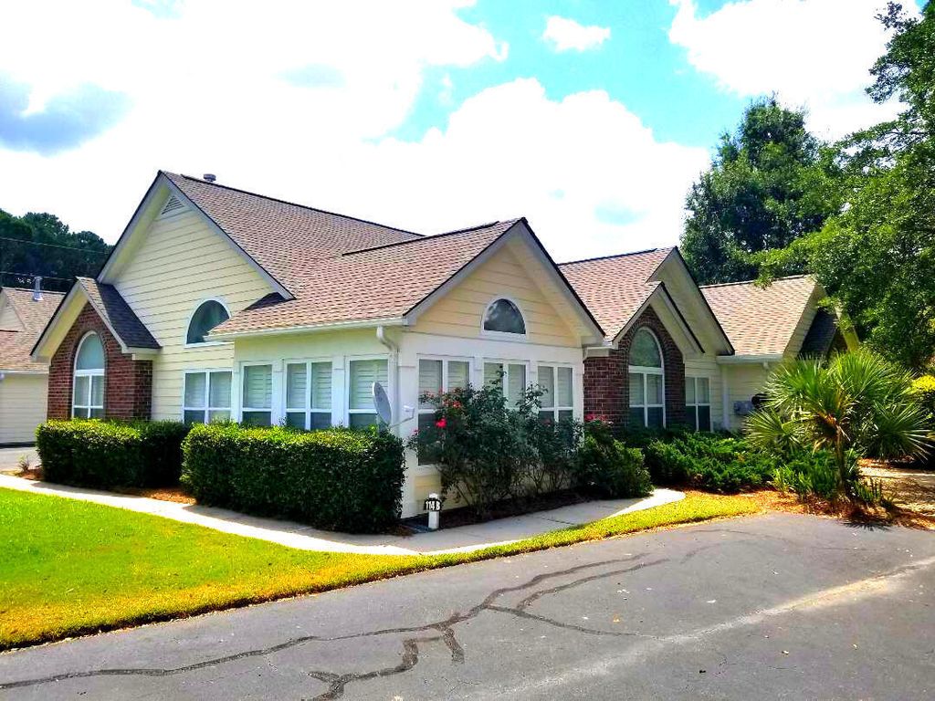 Photo of 114 Ashley Villa Circle #B, Charleston, SC 29414 (MLS # 25018555)