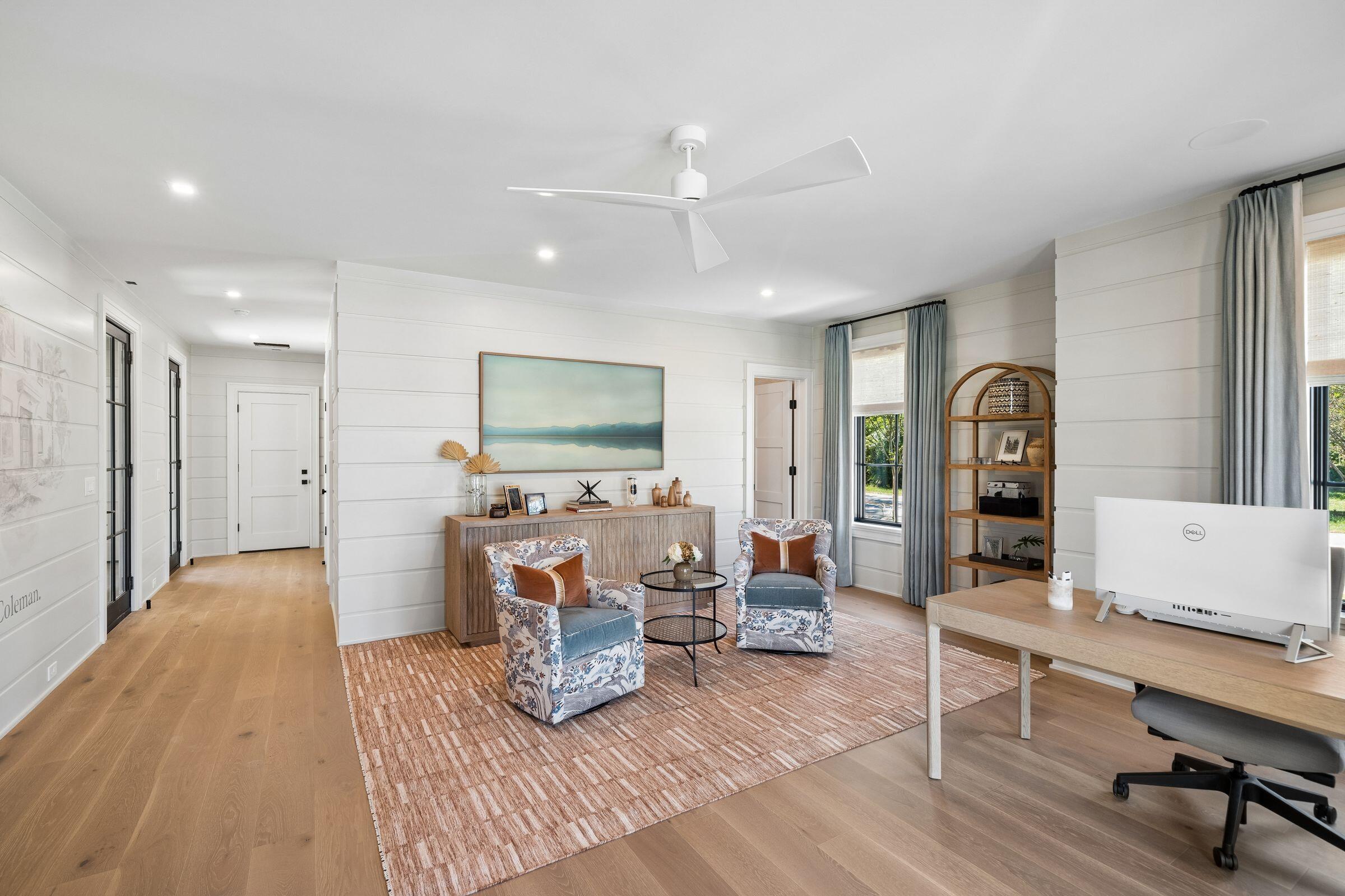 303 Queens Court 1