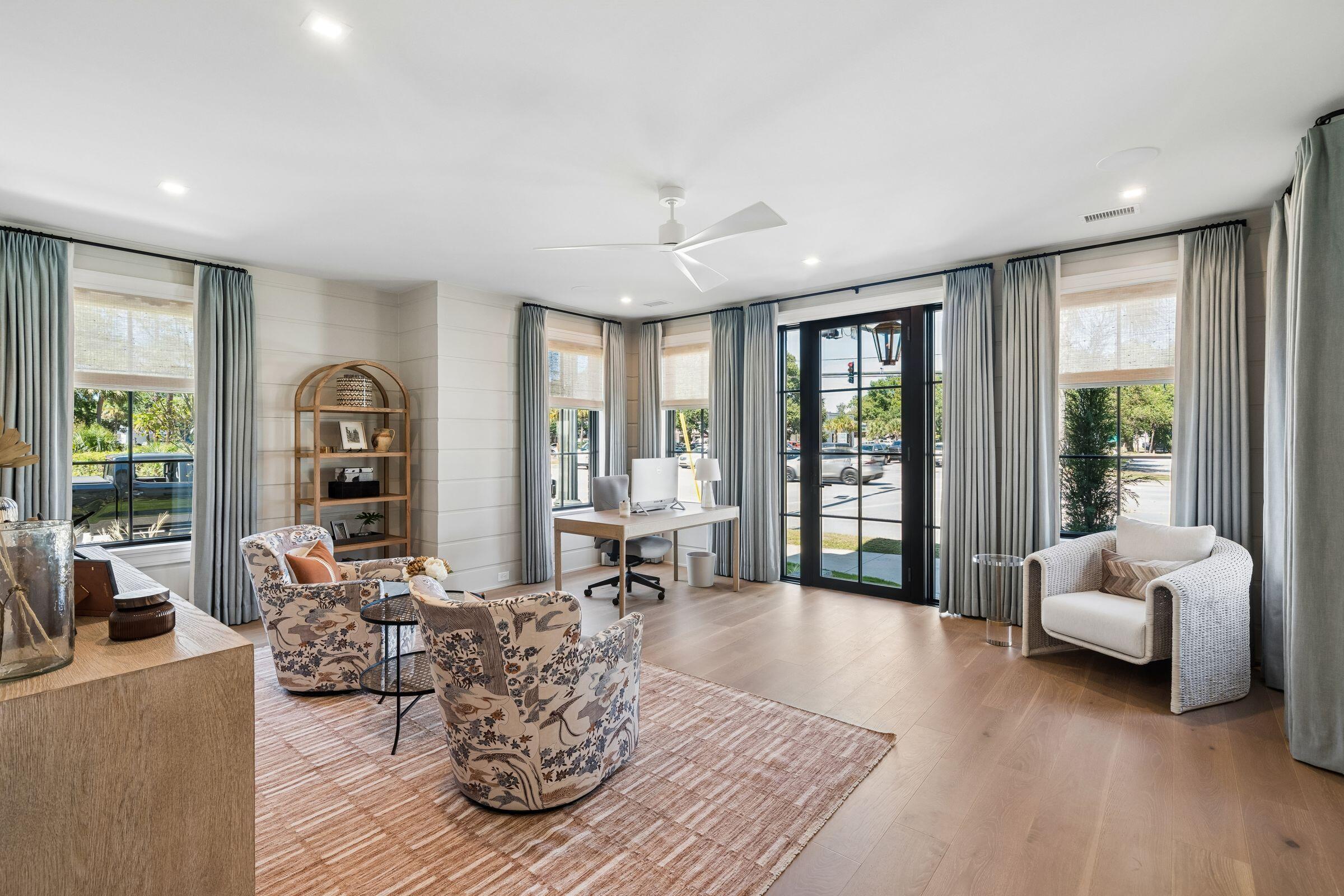 303 Queens Court 1