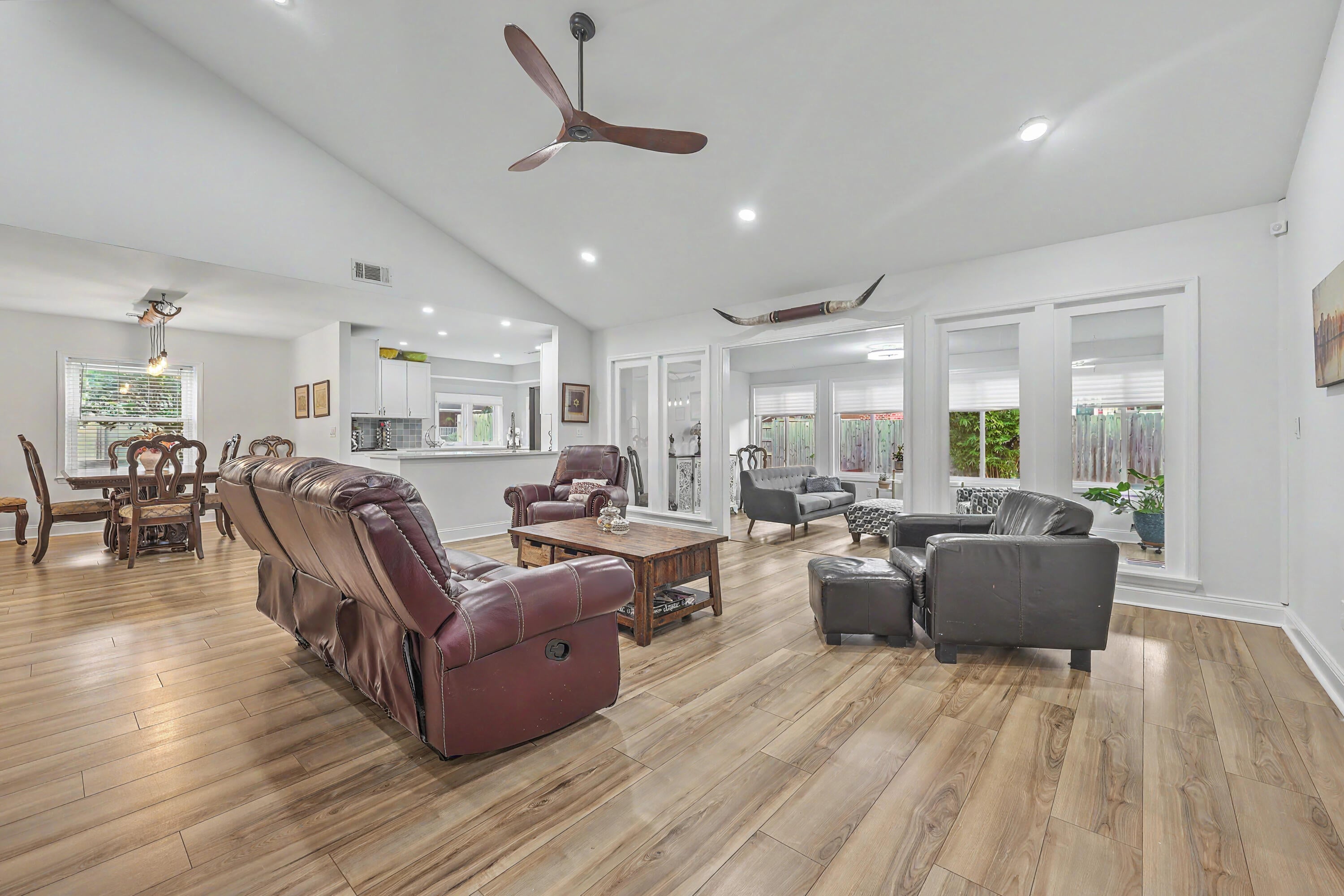 1756 W Sandcroft Drive