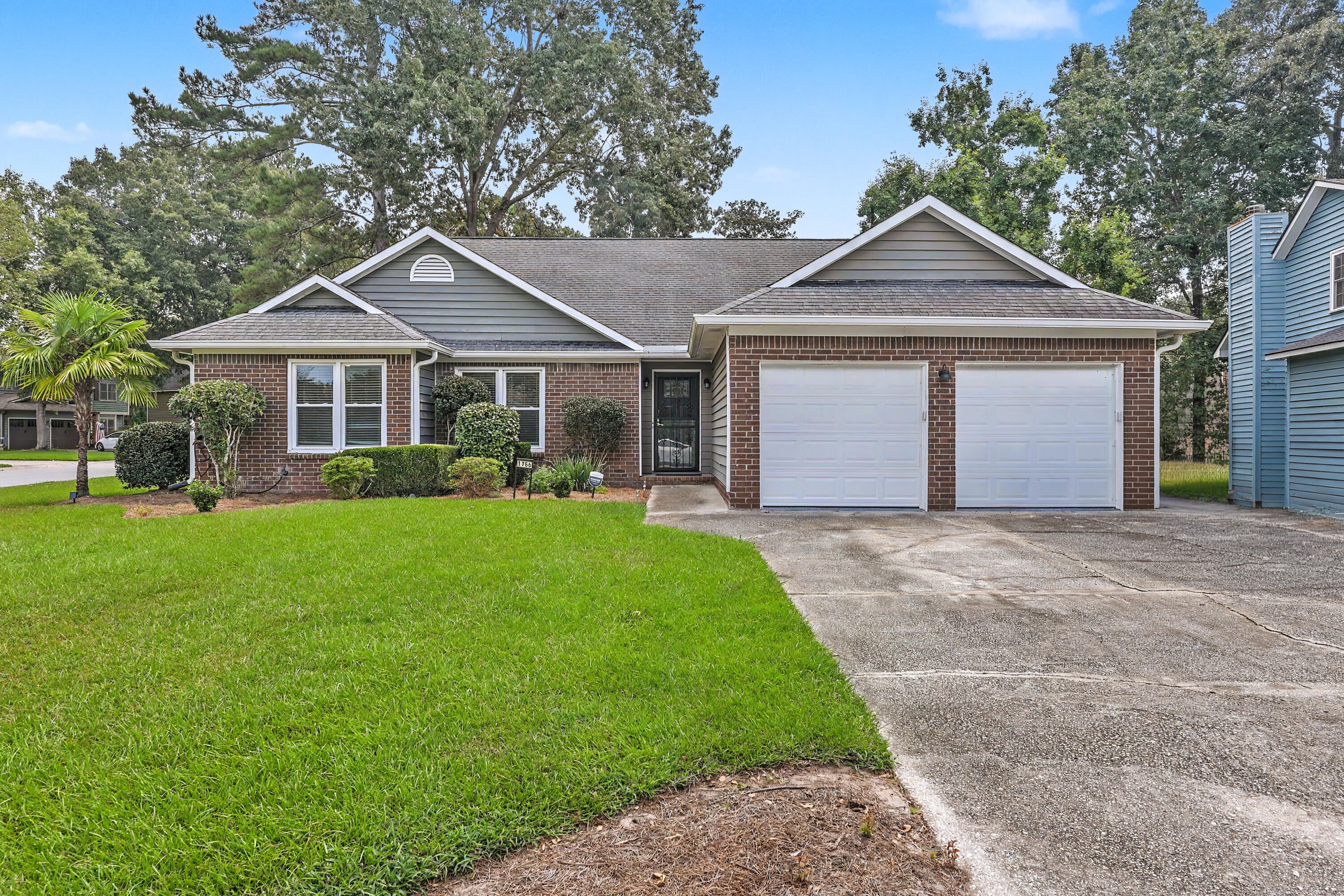 1756 W Sandcroft Drive