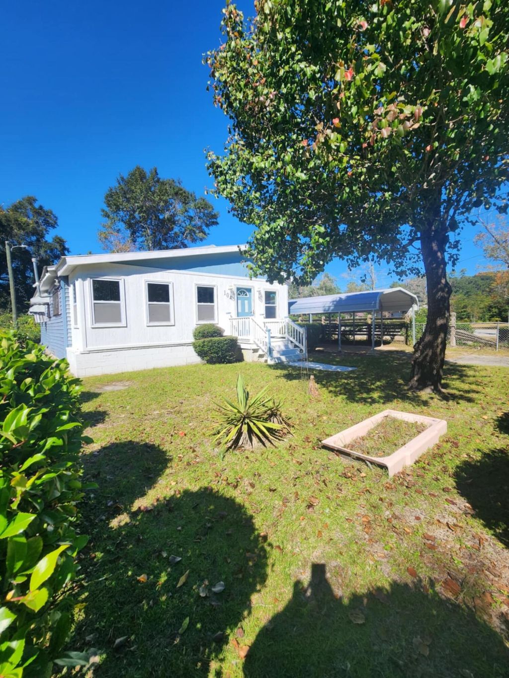 Photo of 104 Grant Street, Walterboro, SC 29488 (MLS # 25031247)