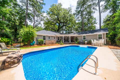 Photo of 108 President Circle, Summerville, SC 29483 (MLS # 26016055)