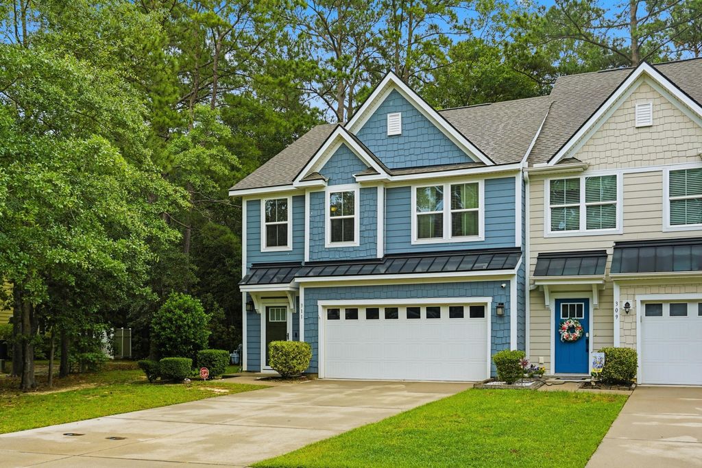 Photo of 311 Grand Palm Lane, Summerville, SC 29485 (MLS # 26014018)