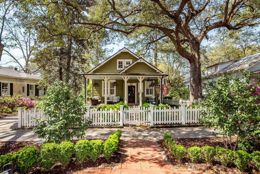 Photo of 308 S Main Street, Summerville, SC 29483 (MLS # 26008165)