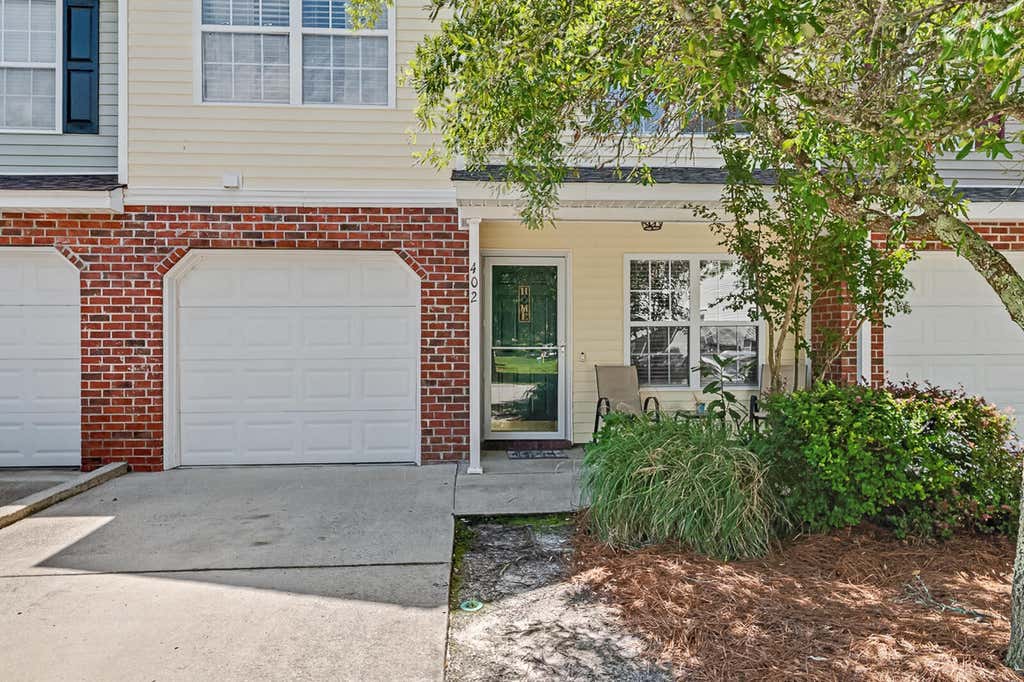 Photo of 402 Poplar Grove Place, Summerville, SC 29483 (MLS # 26018281)