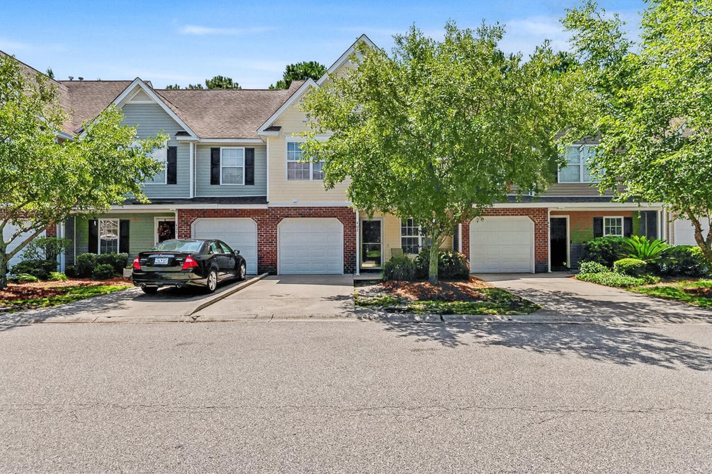 Photo of 402 Poplar Grove Place, Summerville, SC 29483 (MLS # 26018281)
