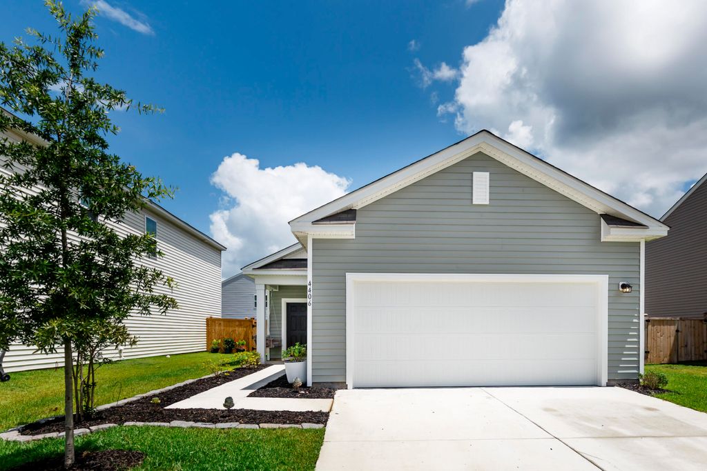 Photo of 4406 Ocean Farm Drive Drive, Summerville, SC 29485 (MLS # 25019752)