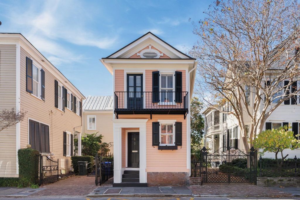 Photo of 3 King Street, Charleston, SC 29401 (MLS # 25030677)
