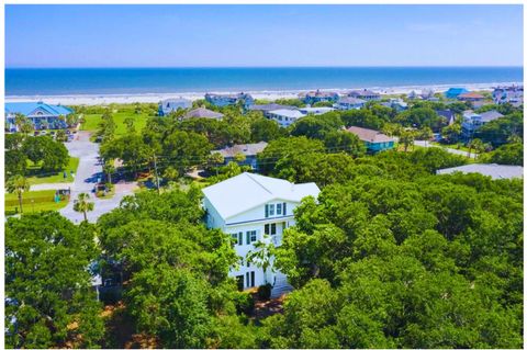 A home in Isle of Palms