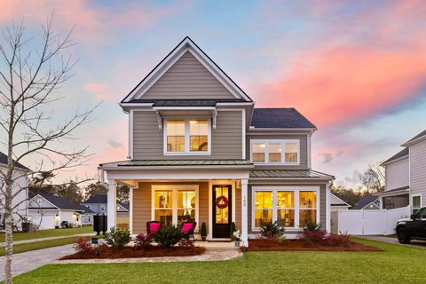 Photo of 106 Pine Waters Lane, Summerville, SC 29483 (MLS # 26006897)