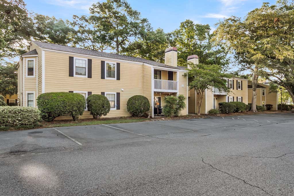 Photo of 1054 Anna Knapp Boulevard #2e, Mount Pleasant, SC 29464 (MLS # 26022560)