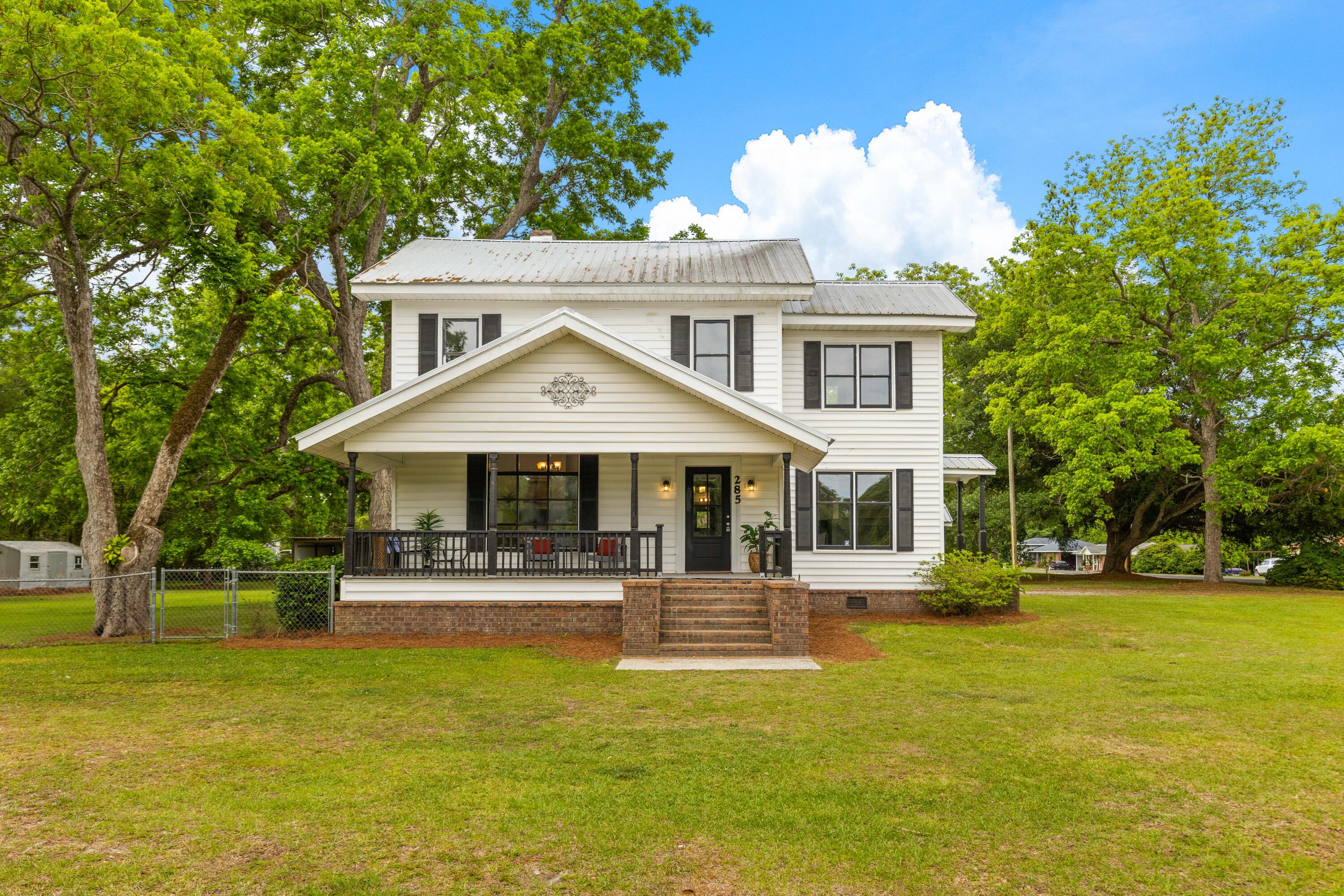 285 Roosevelt Drive
