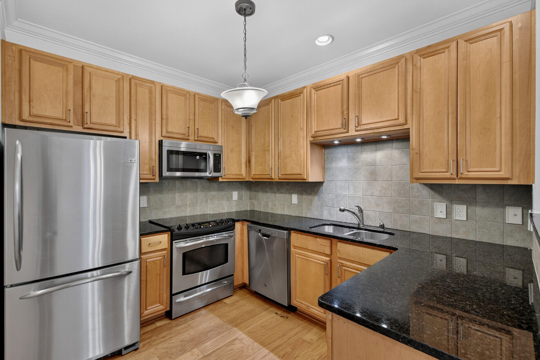 2244 Ashley Crossing Drive 521