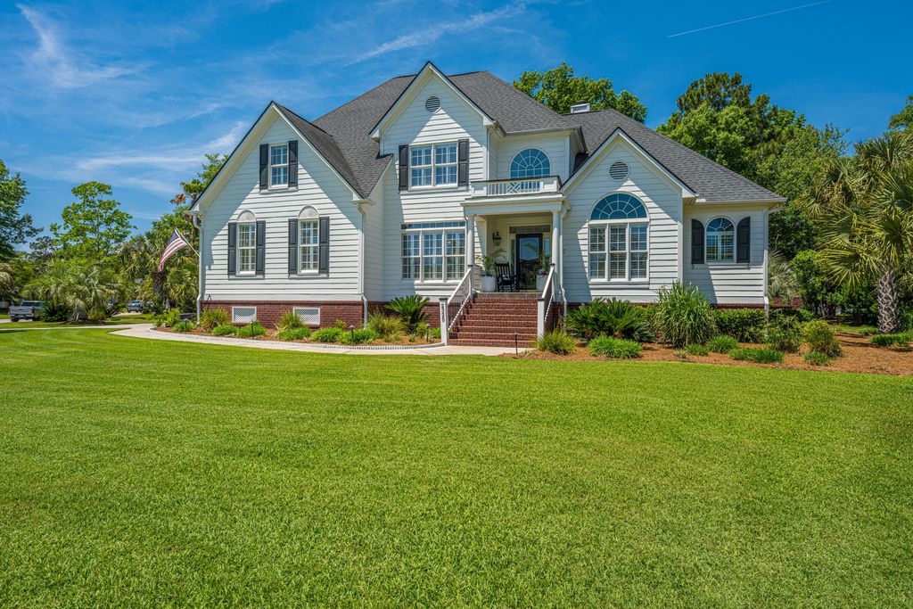 Photo of 2325 Darts Cove Way, Mount Pleasant, SC 29466 (MLS # 26013033)