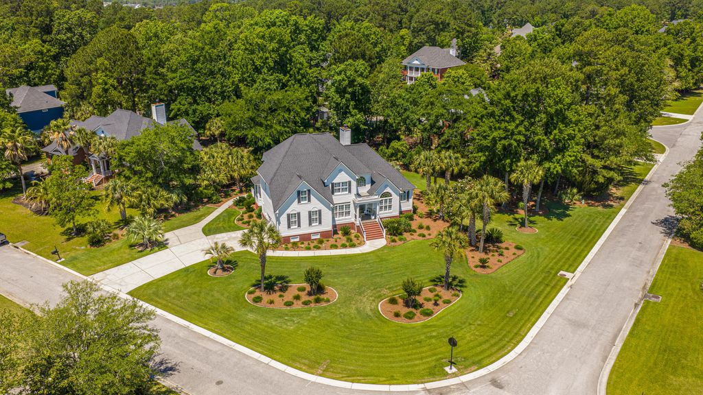 Photo of 2325 Darts Cove Way, Mount Pleasant, SC 29466 (MLS # 26013033)