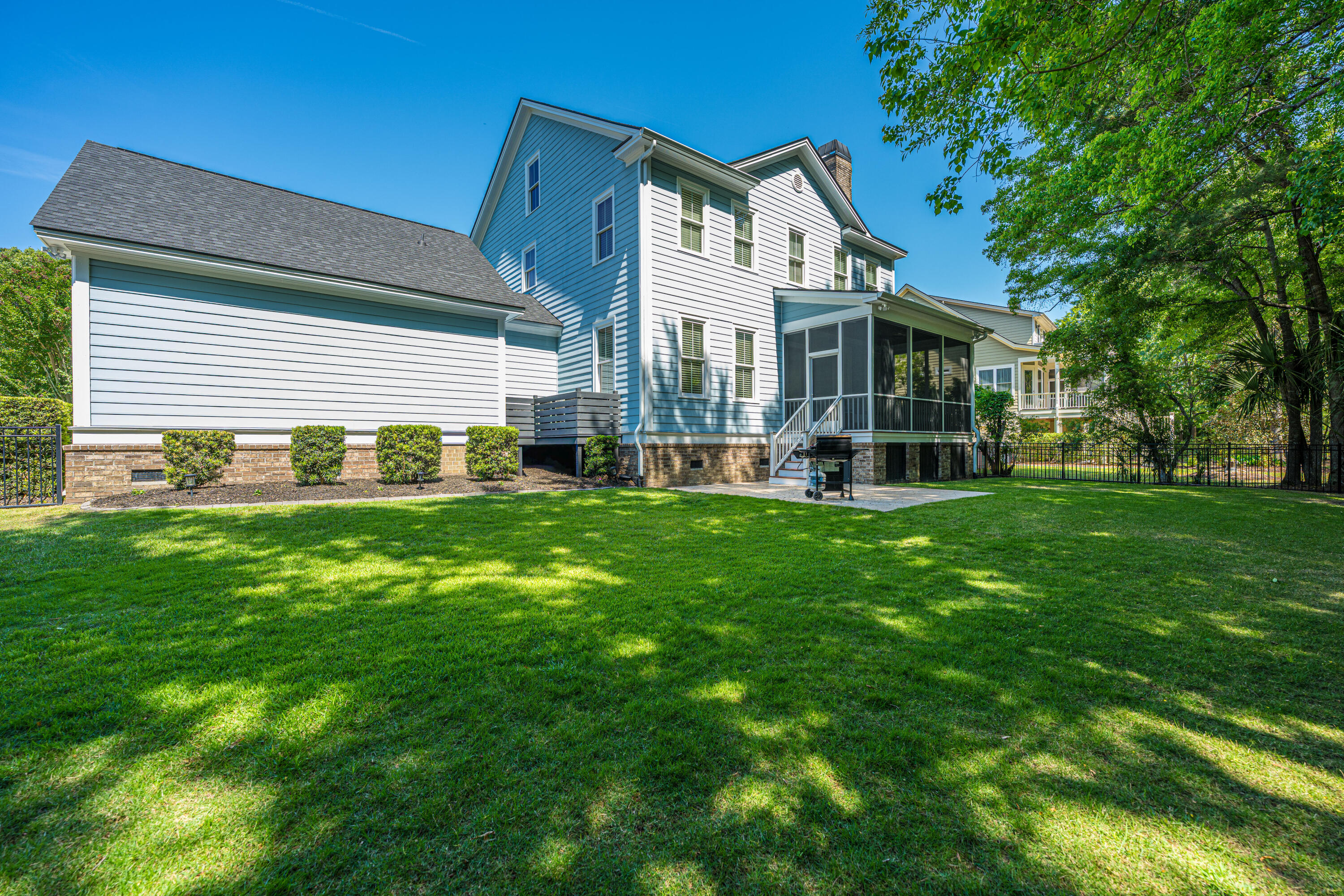 1732 W Canning Drive