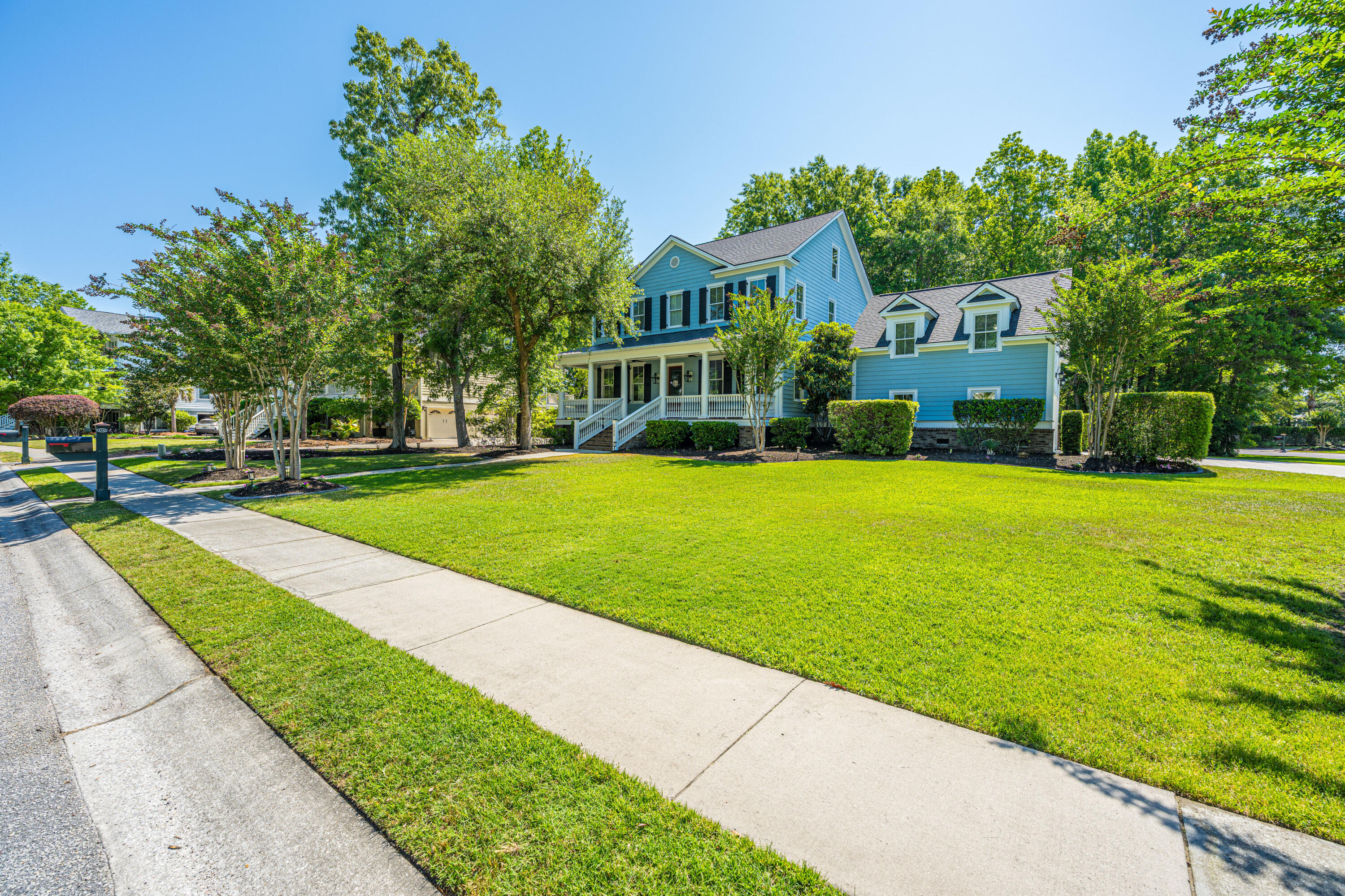 1732 W Canning Drive