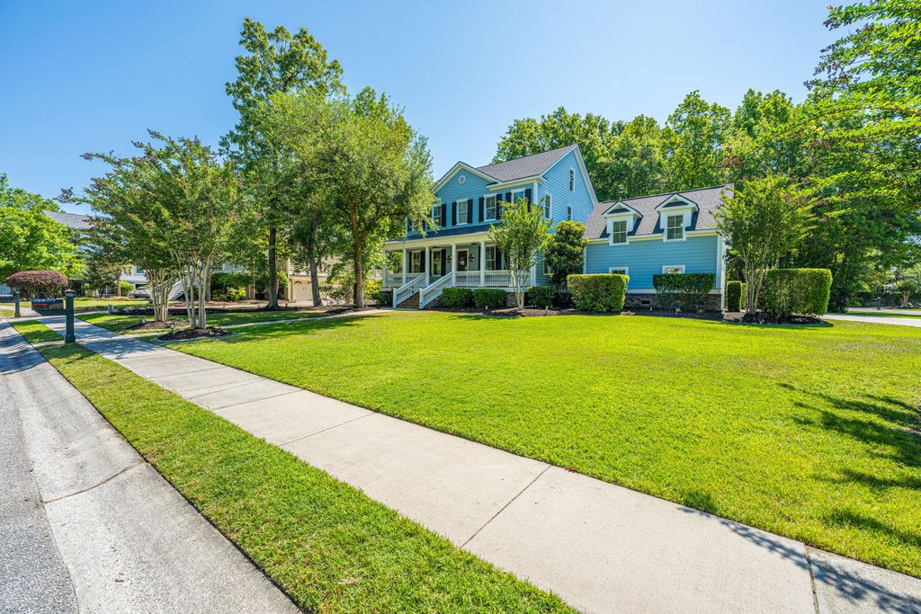 Photo of 1732 W Canning Drive, Mount Pleasant, SC 29466 (MLS # 26011145)