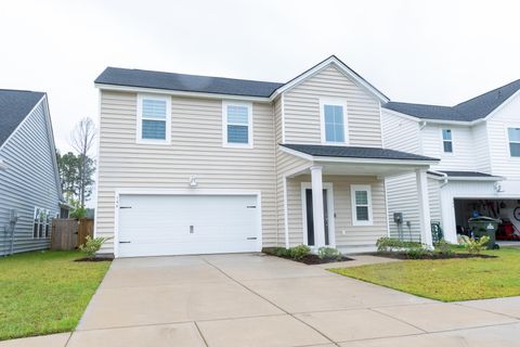 Photo of 146 Wood Sage Run Run, Summerville, SC 29485 (MLS # 25027604)