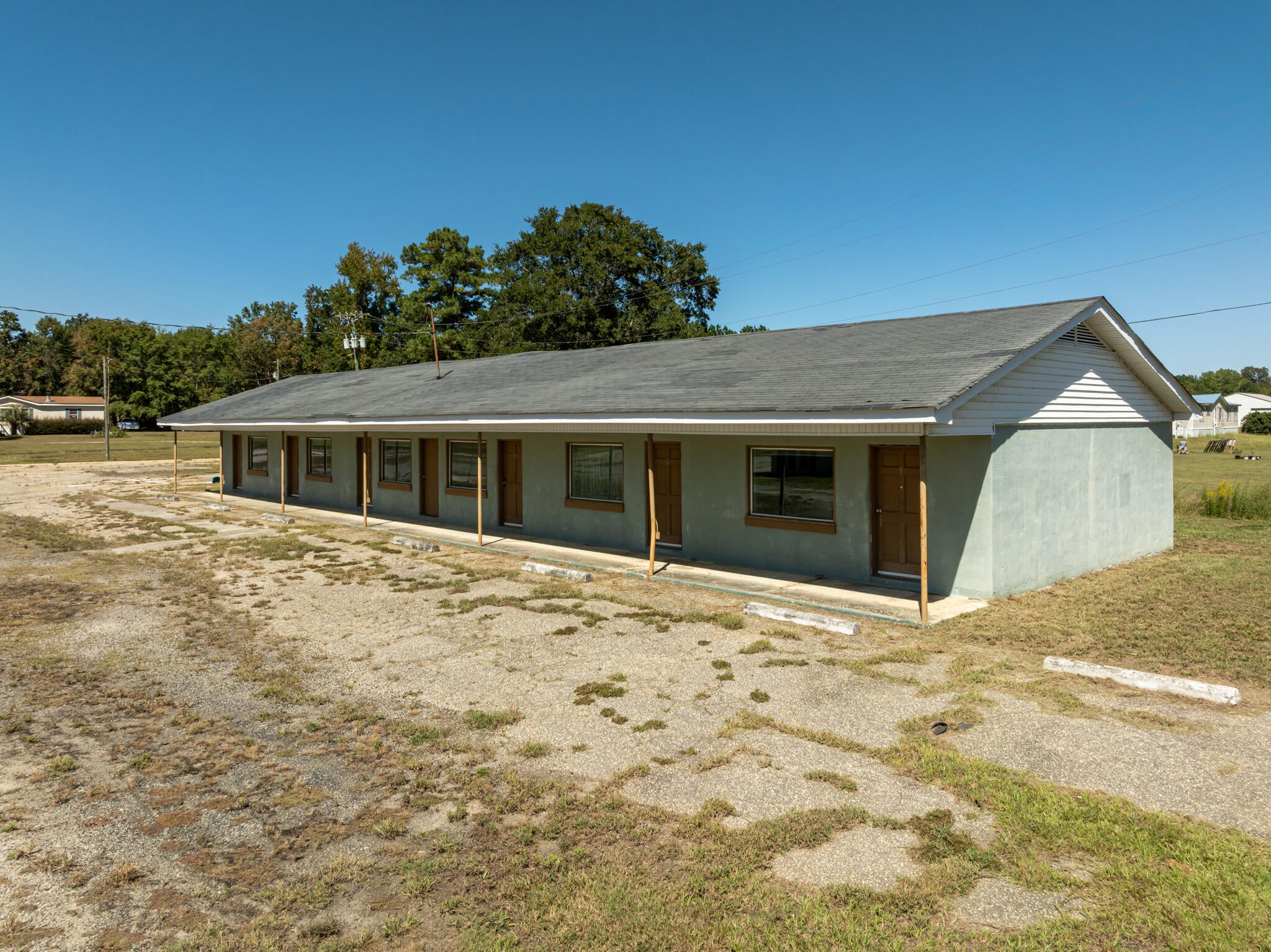 1054 Edgewater Rd Road