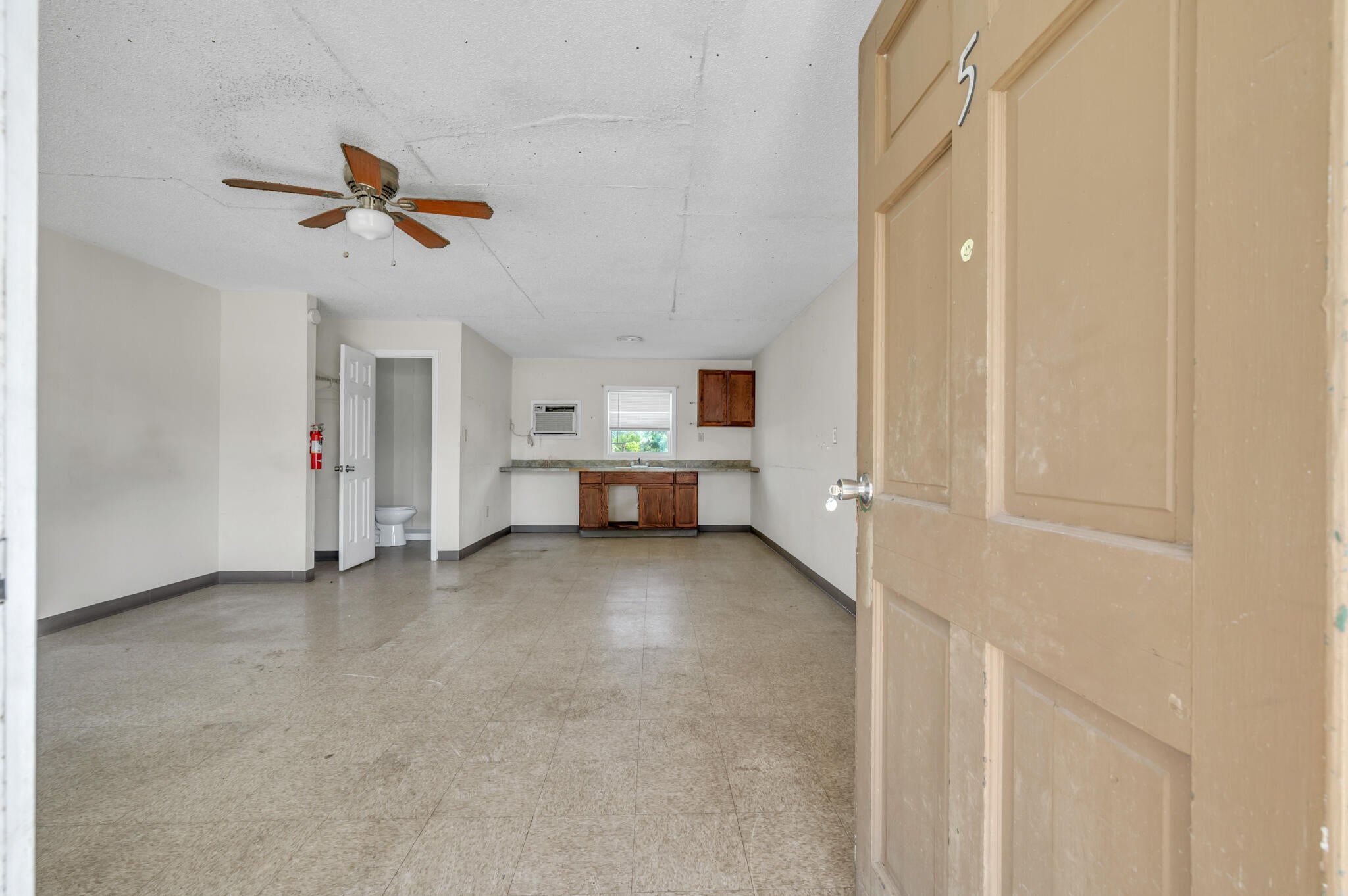 1054 Edgewater Rd Road