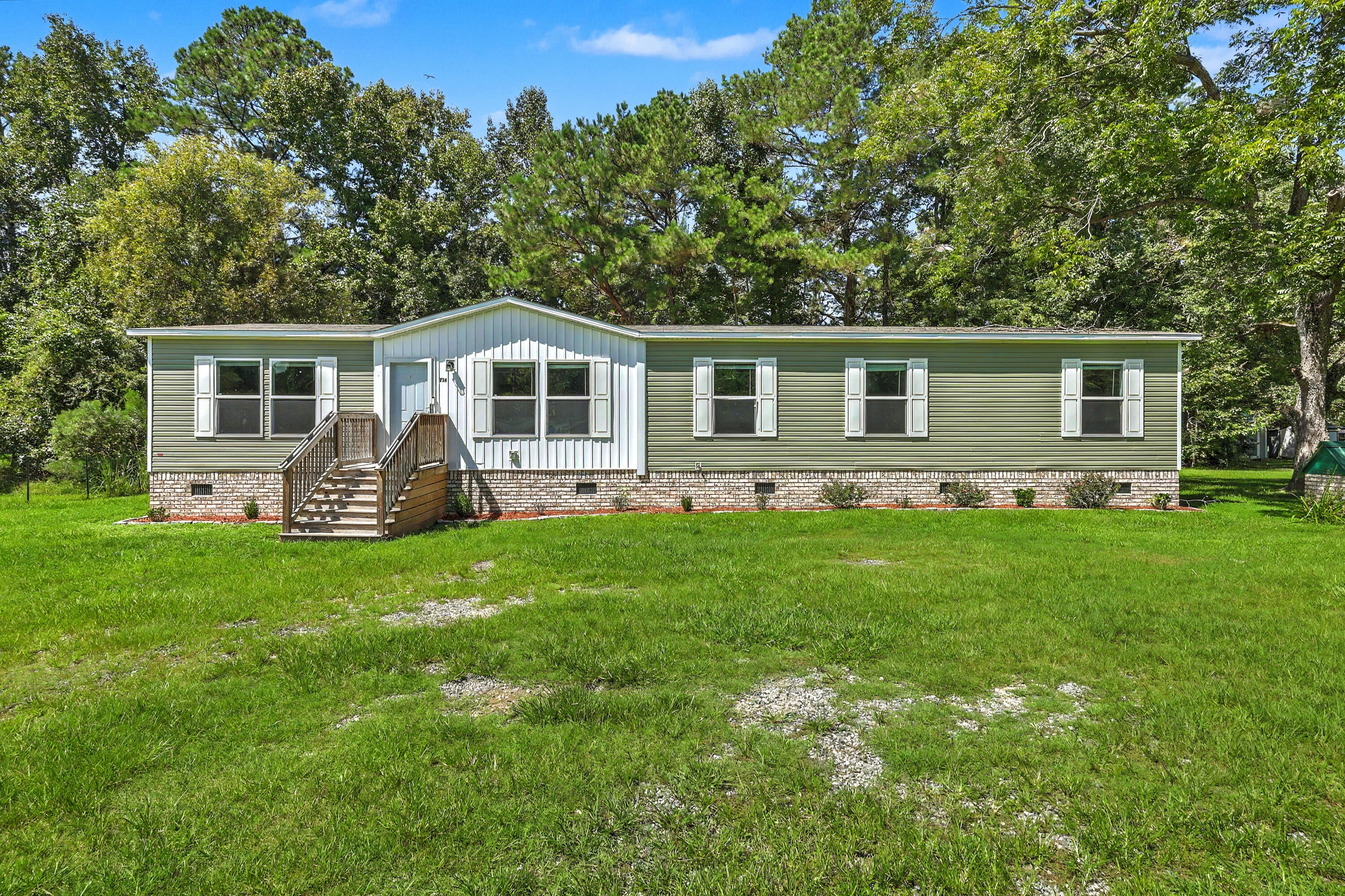 714 Rosa Place