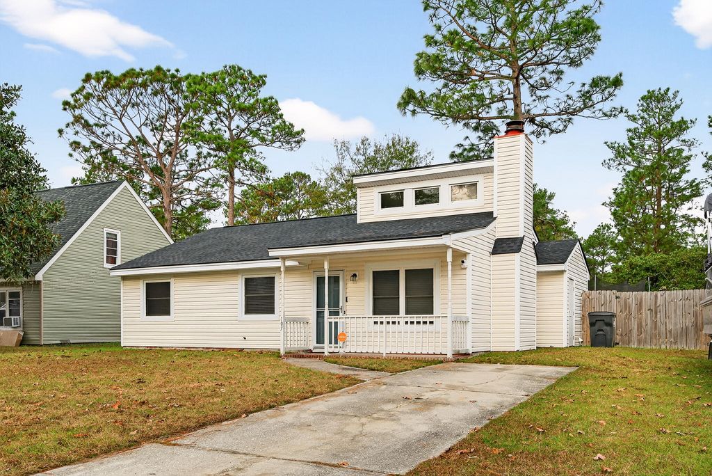 Photo of 107 Broken Trail Trail, Summerville, SC 29486 (MLS # 25031637)