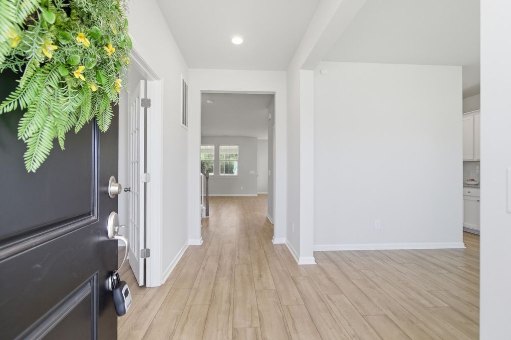 Photo of 1123 Fitzgerald Court, Summerville, SC 29485 (MLS # 26011312)