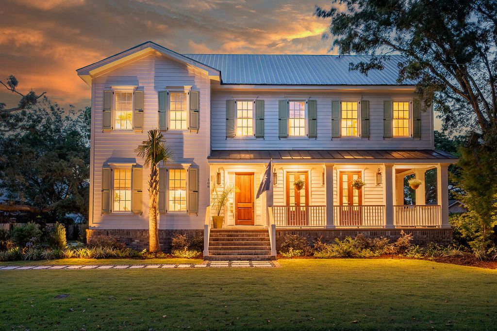 Photo of 108 Live Oak Drive, Mount Pleasant, SC 29464 (MLS # 25024097)