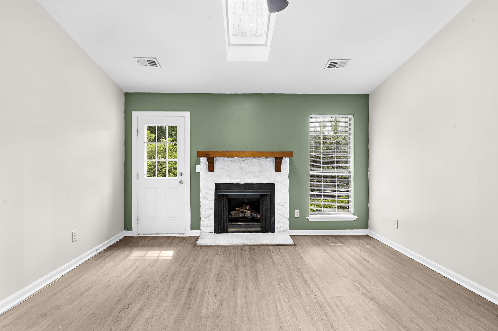 116 Lancelot Hall
