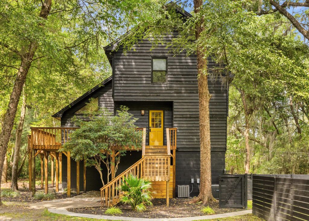 Photo of 6464 Saint Anthony Drive, Hollywood, SC 29449 (MLS # 25031596)