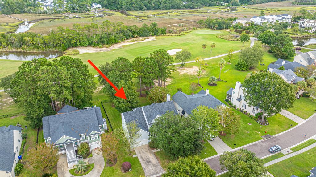 Photo of 1557 Oakhurst Drive, Mount Pleasant, SC 29466 (MLS # 25024947)