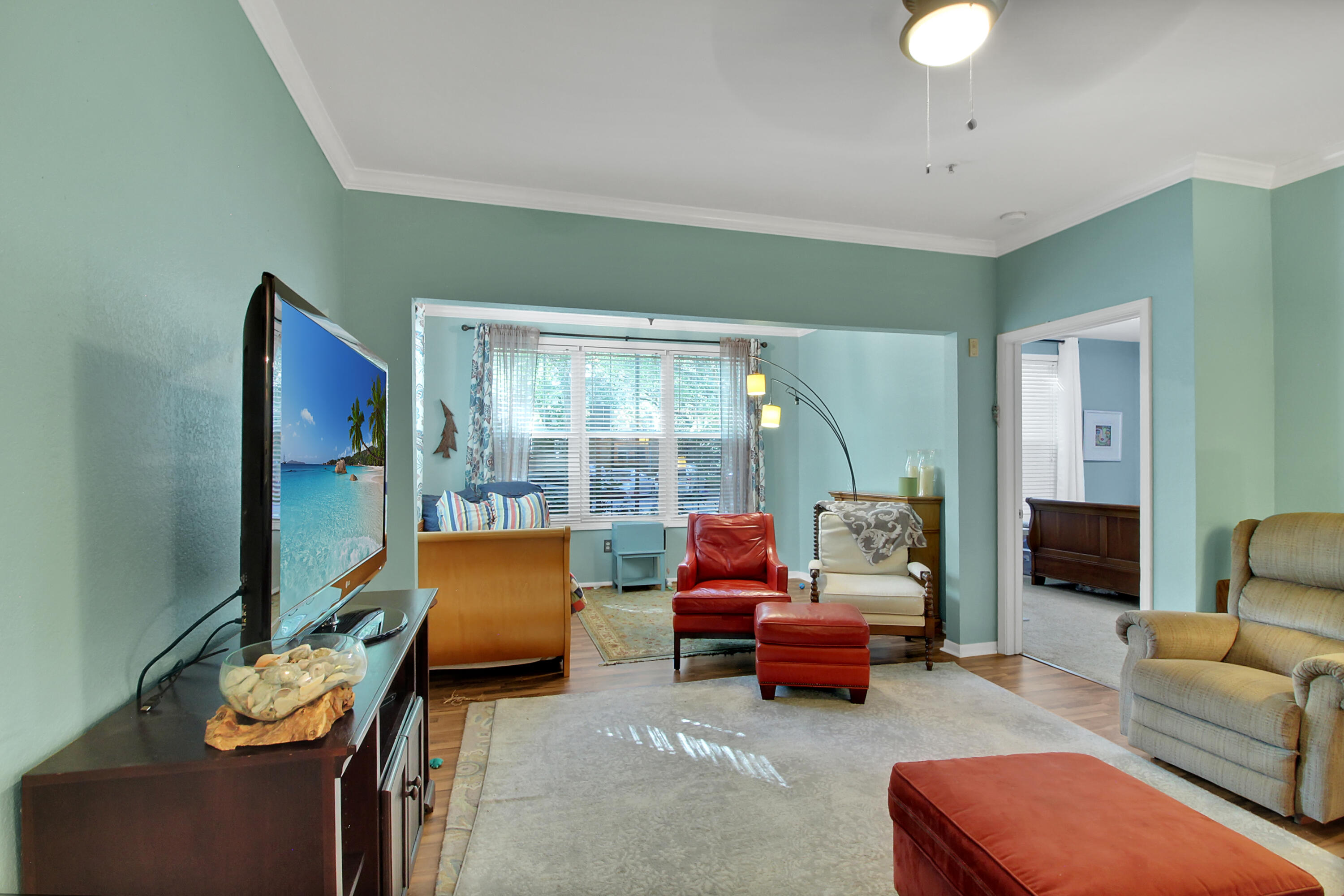 60 Fenwick Hall Allee Alley Apt 911