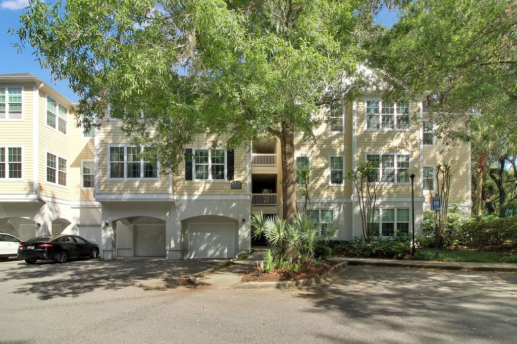 Photo of 60 Fenwick Hall Allee Alley #Apt 911, Johns Island, SC 29455 (MLS # 26014576)