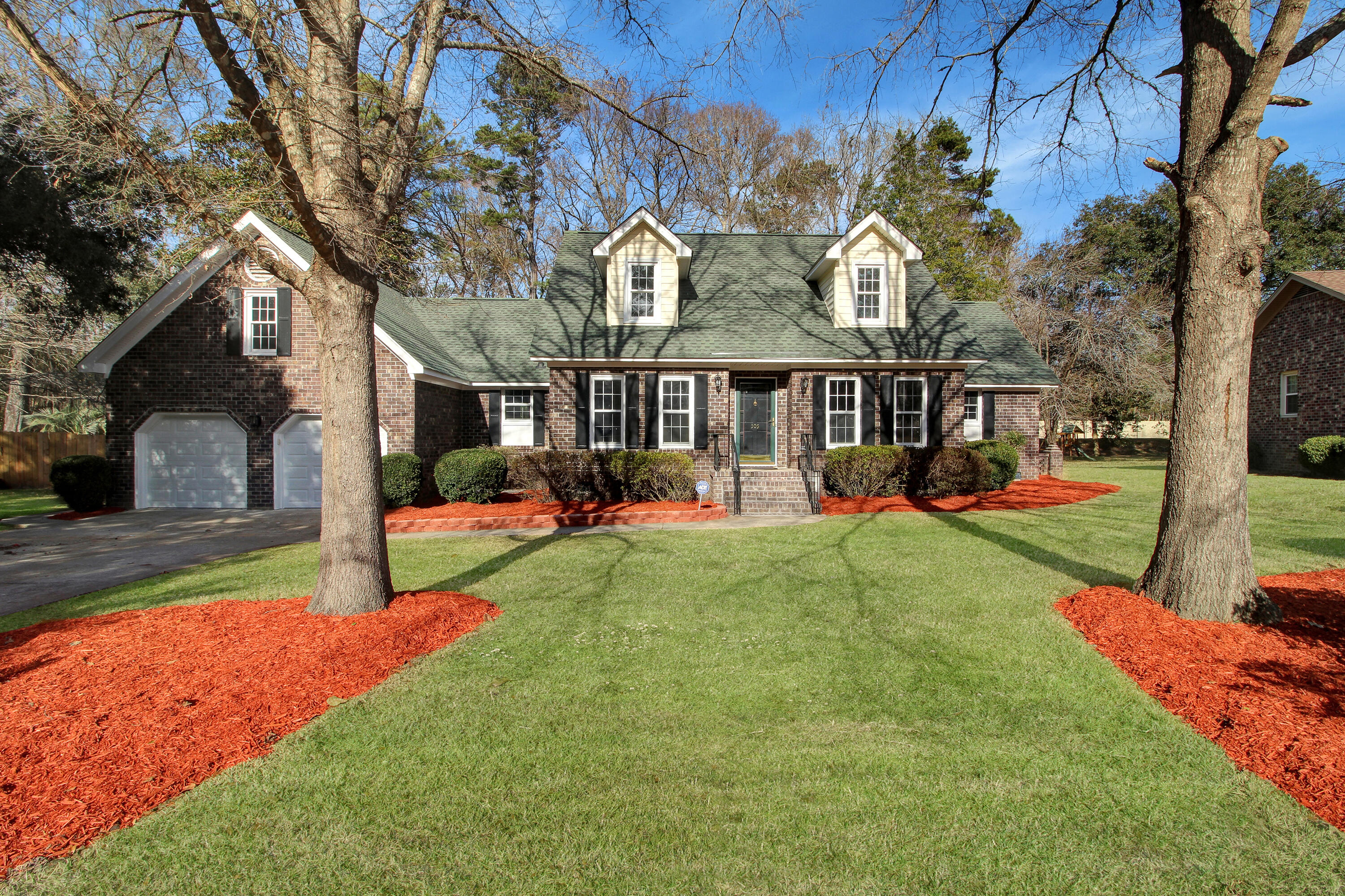 305 Mayfield Street